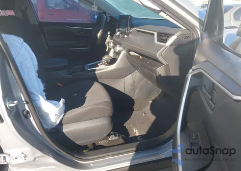 2019 Toyota Rav4 Le z USA, uszkodzony, nr VIN 2T3H1RFV8KW034743